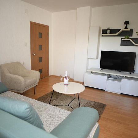 Cinema Vardar Apartment スコピエ エクステリア 写真