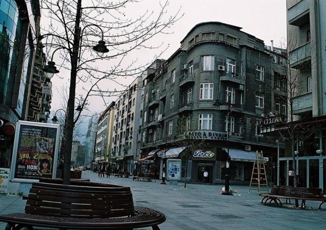 Cinema Vardar Apartment スコピエ エクステリア 写真
